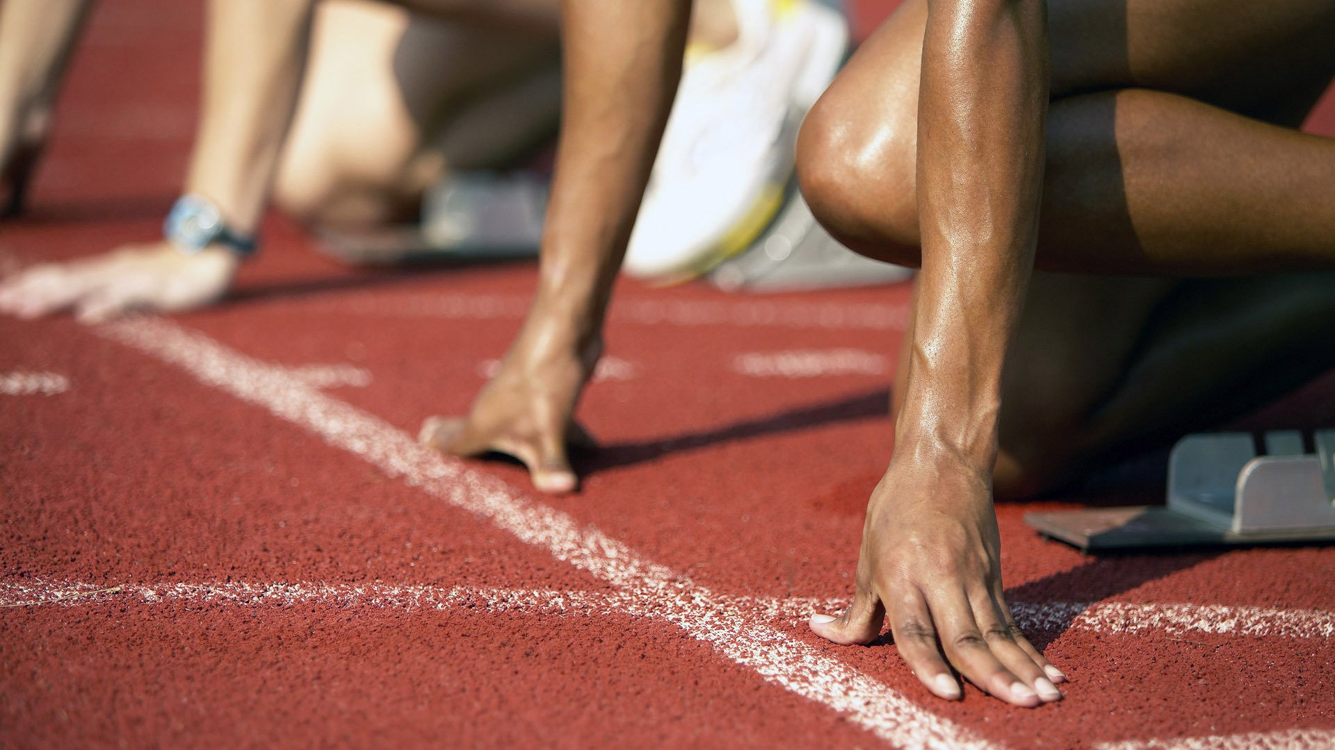 “极速漂移，掌控细节！”——老司机传授赛场漂移技巧，赛车极速漂移